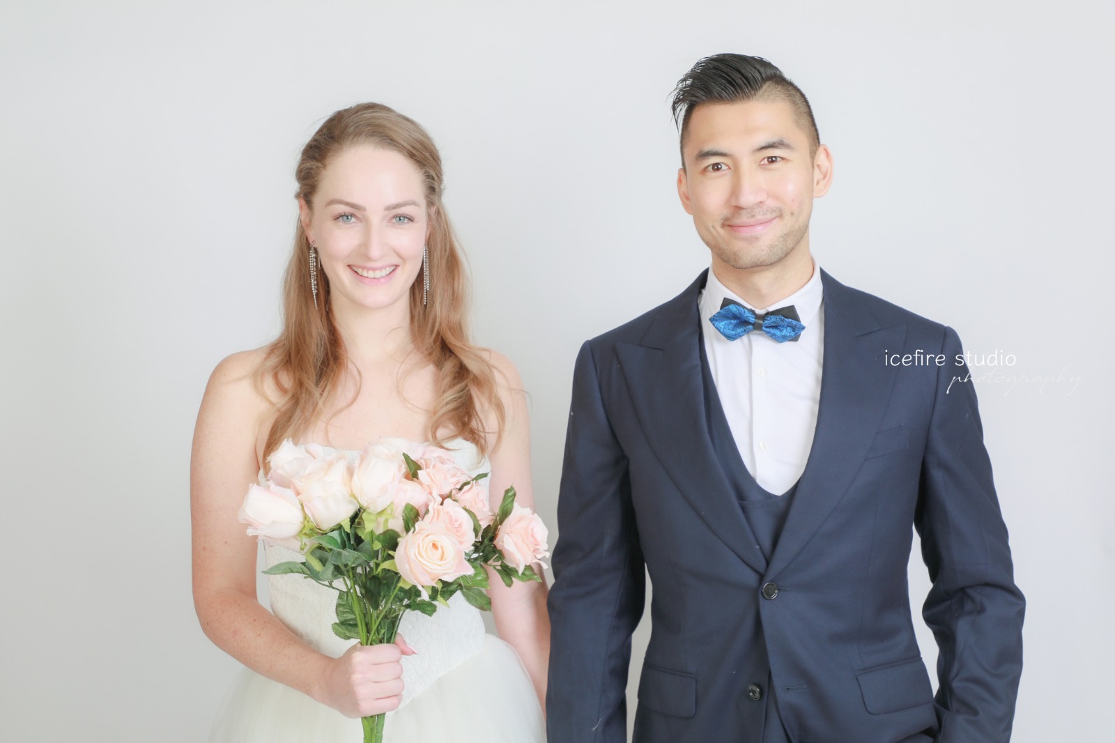 輕婚紗攝影 室內婚紗香港最平靚正相宜套餐價格推介 pre wedding 五大最佳人氣攝影師推介 影樓婚攝婚紗相風推薦 icefire studio wedding photo