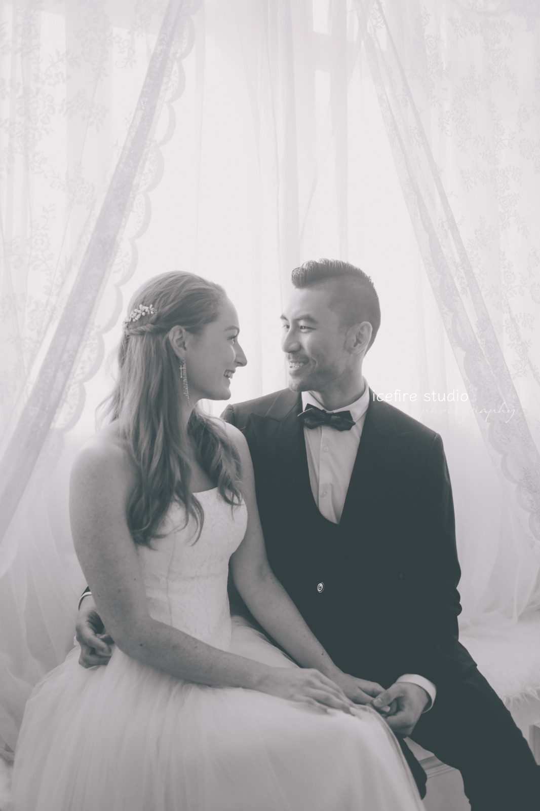 輕婚紗攝影 室內婚紗香港最平靚正相宜套餐價格推介 pre wedding 五大最佳人氣攝影師推介 最新影樓婚攝婚紗相風推薦 icefire studio wedding photo 8